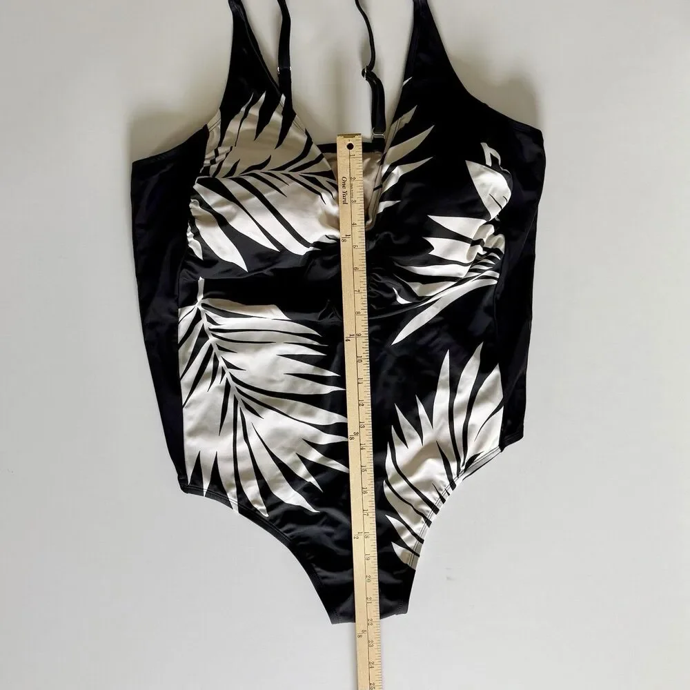 Kona Sol Black & White Keyhole Palm Leaf Swimsuit Womens Plus Size 26W NEW w/tag